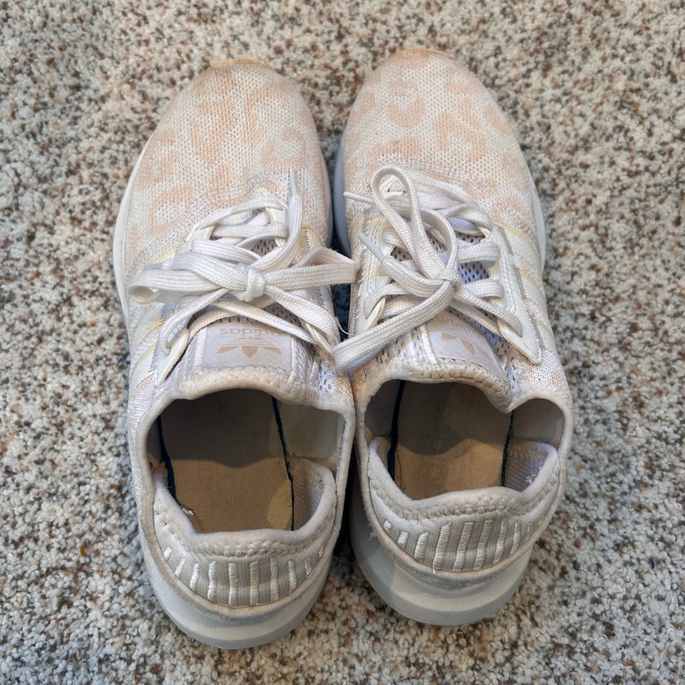 ADIDAS Swift Cheetah Running Sneaker (Size 7.5) - Picture 3 of 6